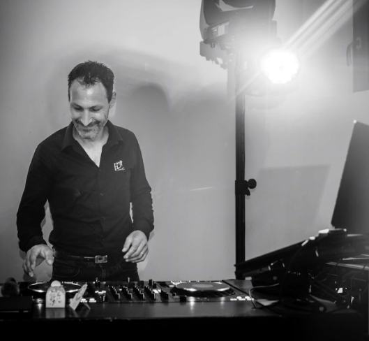 Mickael 45 DJ animateur mariage Loiret 45 – LoL Événements